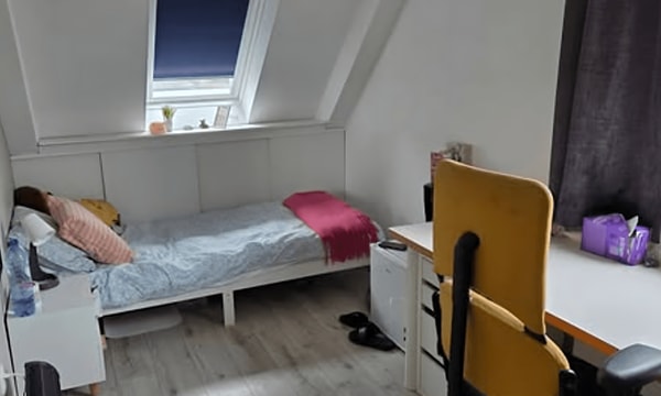 Kamer | m² | €580,-