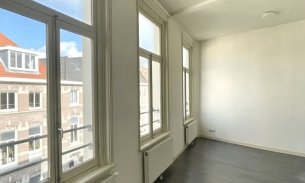 Studio | Spijkerstraat | €642,-