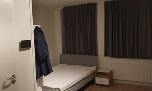 Studio | m² | €702,-