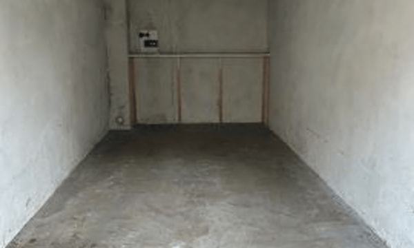 Huis | m² | €215,-