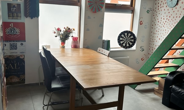 Huis | m² | €8888,-