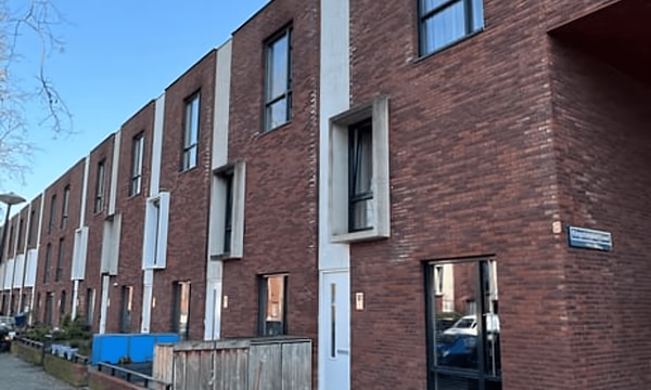 Huis | 140m² | Bogotástraat | €2450,-
