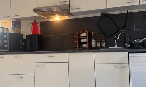 Kamer | m² | €650,-
