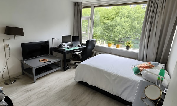 Kamer | 17m² | Eisenhowerlaan | €750,-