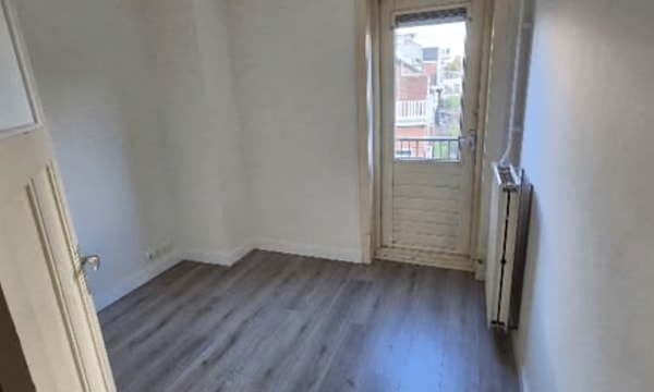 Kamer | m² | €392,-