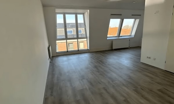 Huis | m² | €968,-