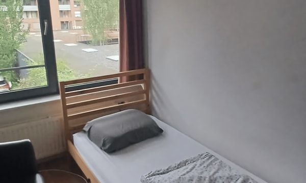 Kamer | 12m² | €950,-