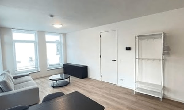 Studio | m² | €800,-