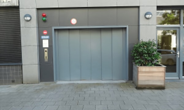 Parkeerplaats | 13m² | €175,-