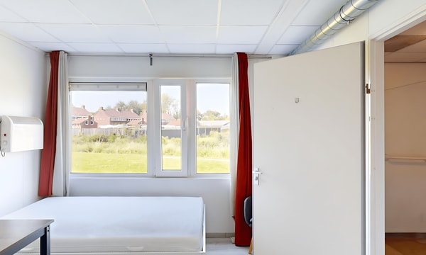 Kamer | 25m² | Adriaen Coortelaan | €665,-