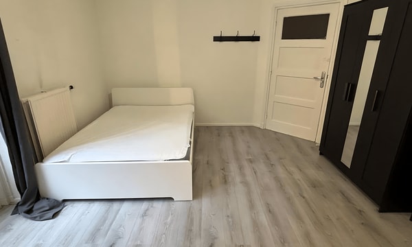 Kamer | 18m² | Frankenstraat | €909,-