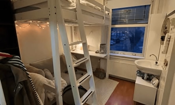 Kamer | m² | €300,-
