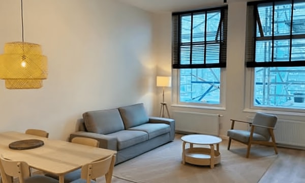 Studio | m² | €800,-