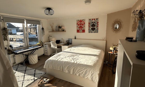 Kamer | 18m² | Dennenweg | €500,-