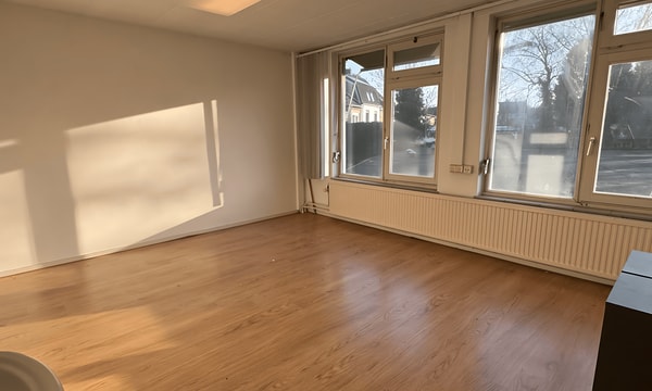 Kamer | 14m² | Benzenraderweg | €430,-