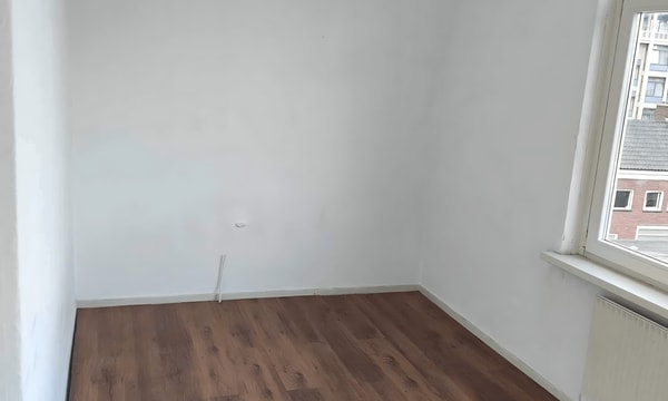 Kamer | 12m² | Stationsplein | €375,-