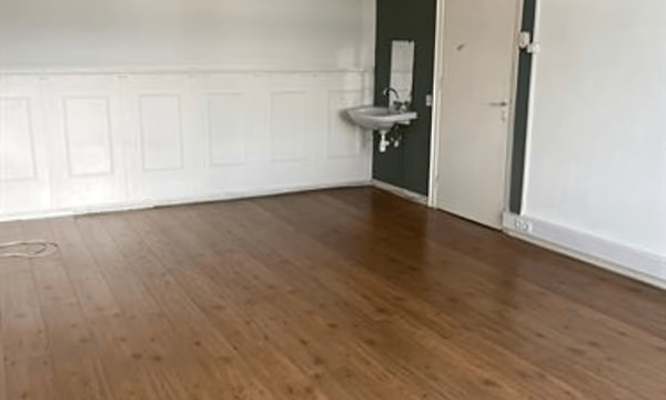 Kamer | 25m² | St. Annastraat | €665,-