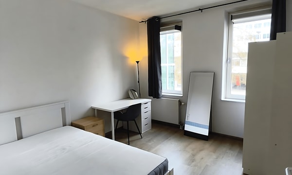 Kamer | 12m² | €970,-