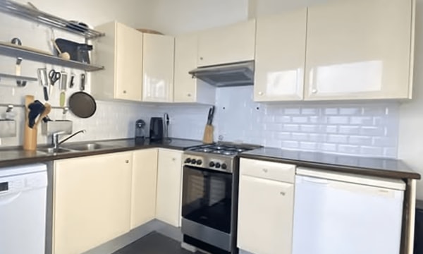 Kamer | m² | €1500,-