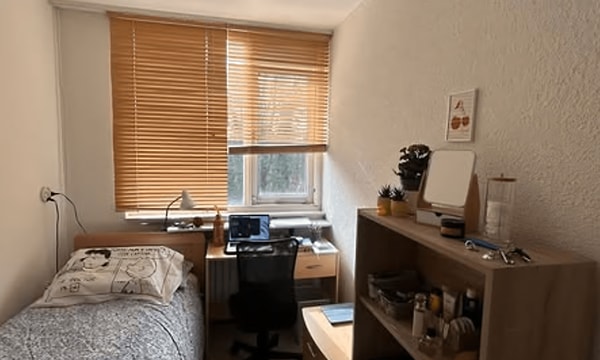 Kamer | m² | €540,-
