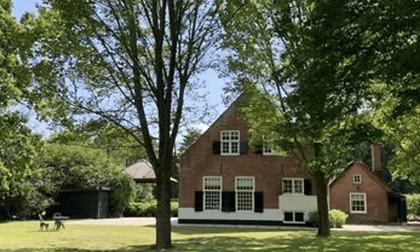 Huis | 252m² | Buurtweg | €8500,-