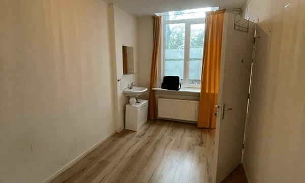 Kamer | 16m² | Oranjestraat | €625,-
