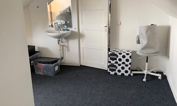 Kamer | 19m² | Weerdingerstraat | €550,-
