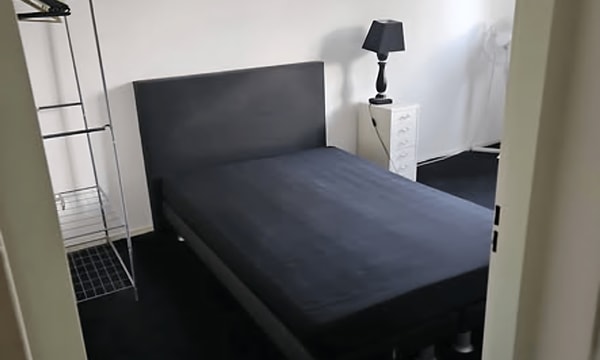 Kamer | m² | €800,-
