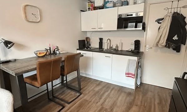 Studio | m² | €705,-
