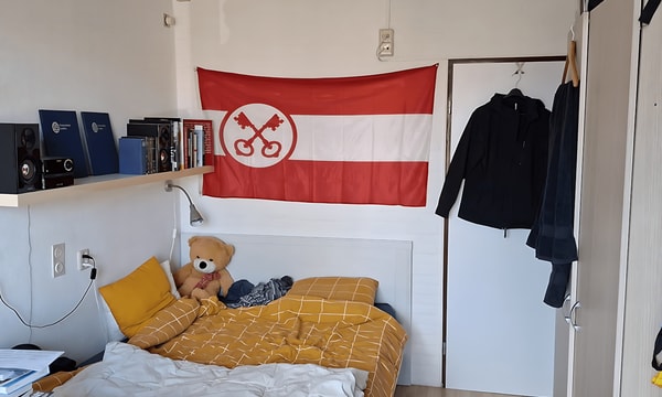 Kamer | 14m² | Pelikaanhof | €400,-