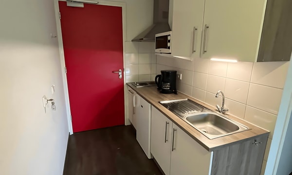 Studio | 25m² | Wierdensestraat | €790,-