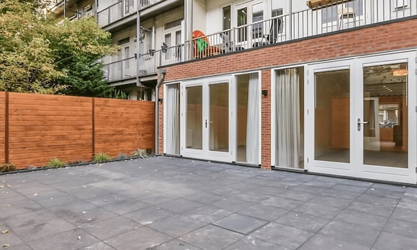 Studio | m² | €3125,-