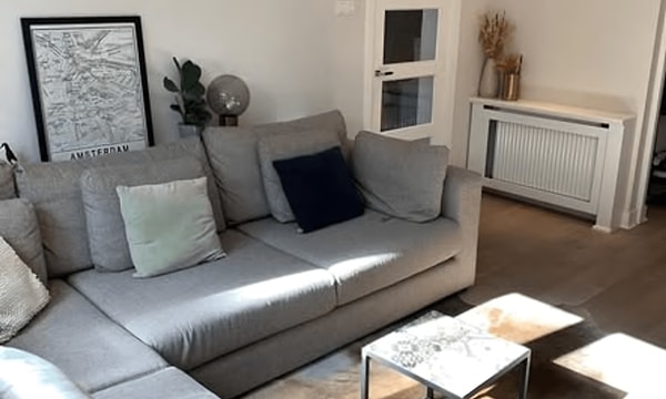 Studio | m² | €800,-