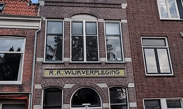 Huis | m² | €1060,-