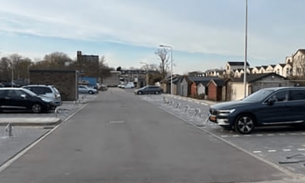 Parkeerplaats | Burgemeester Martenssingel | €200,-