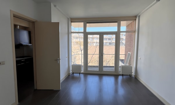 Huis | 65m² | 's-Gravendijkwal | €320,-