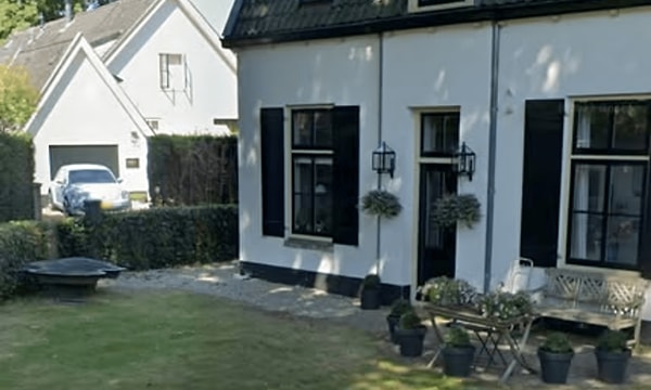 Kamer | m² | €975,-