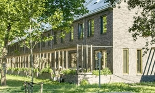 Huis | 130m² | €1747,-