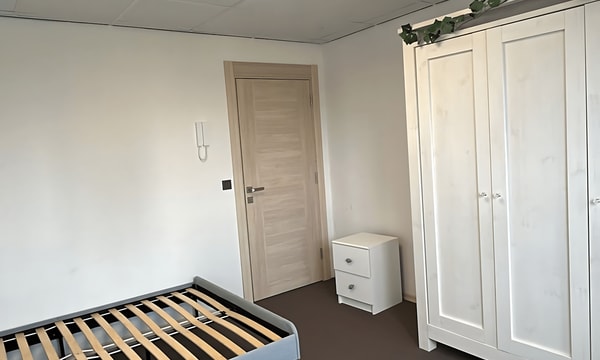 Kamer | 11m² | Polakweg | €700,-