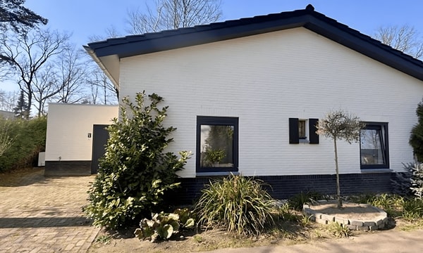 Huis | 118m² | €2250,-