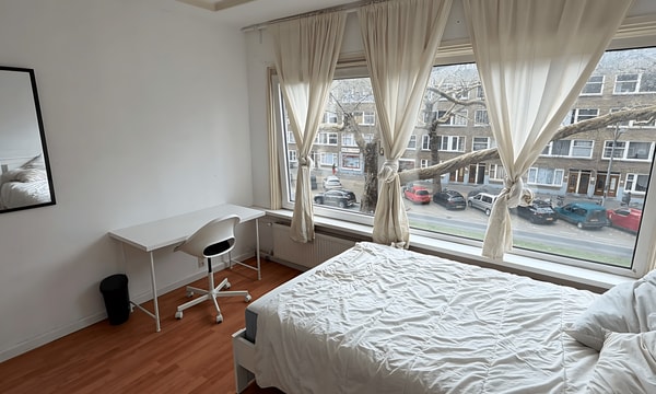 Huis | 100m² | Dordtselaan | €2115,-
