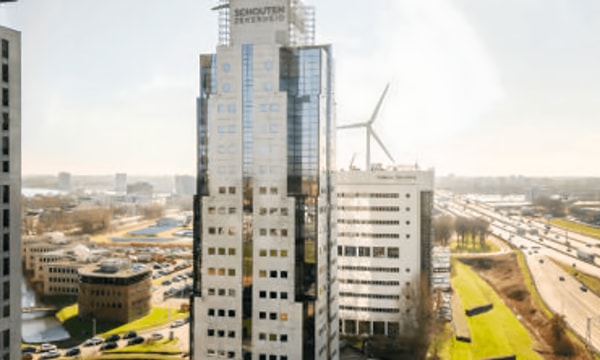 Kantoor | 878m² | €105,-