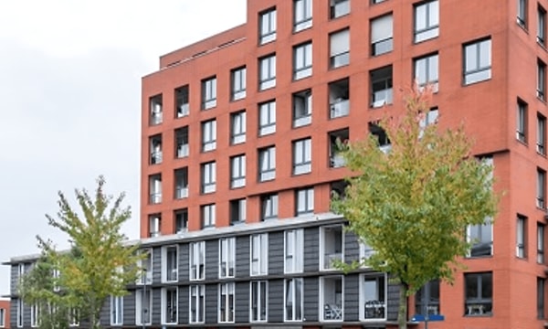 Huis | 94m² | Zwammerdamstraat | €1287,-