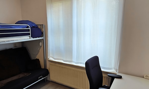 Kamer | 11m² | Buziaulaan | €625,-