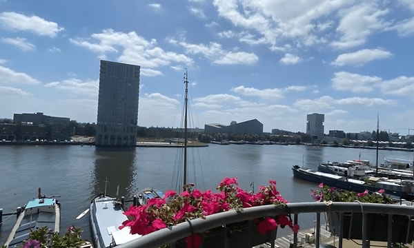 Huis | 76m² | Levantkade | €2450,-