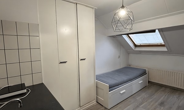 Kamer | 13m² | Rumpenerstraat | €469,-