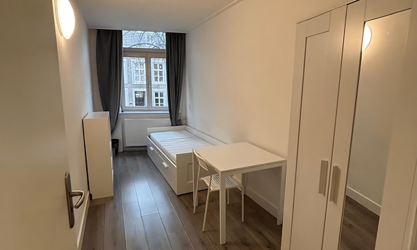 Kamer | 10m² | €605,-