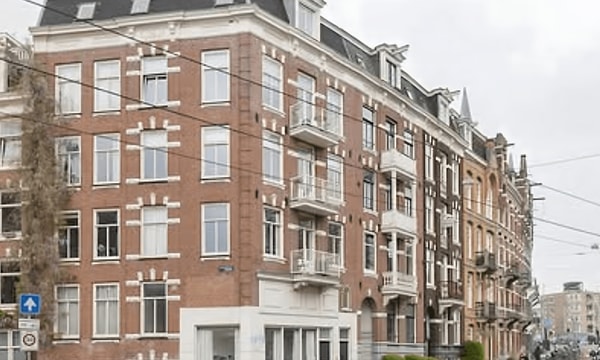 Huis | 71m² | Nassaukade | €2250,-