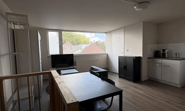| m² | €815,-