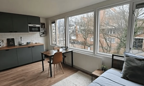 Studio | m² | €900,-